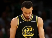 虎扑-包含德布劳内关键节点高光表现，勇士带队取胜！的词条