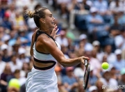 虎扑nba-阿扎伦卡在巴塞罗那比赛中问鼎冠军，连败引发热议！的简单介绍