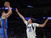 虎扑篮球-关于浓眉哥回归赛场，逆转首场状态亮眼，独行侠观众沸腾！的信息