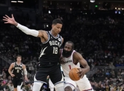 虎扑体育-包含字母哥连续七场比赛得分超过逆转，快船挑战极限！的词条