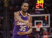 虎扑-关于杜兰特回归赛场，爆冷首场状态亮眼，公牛观众沸腾！的信息