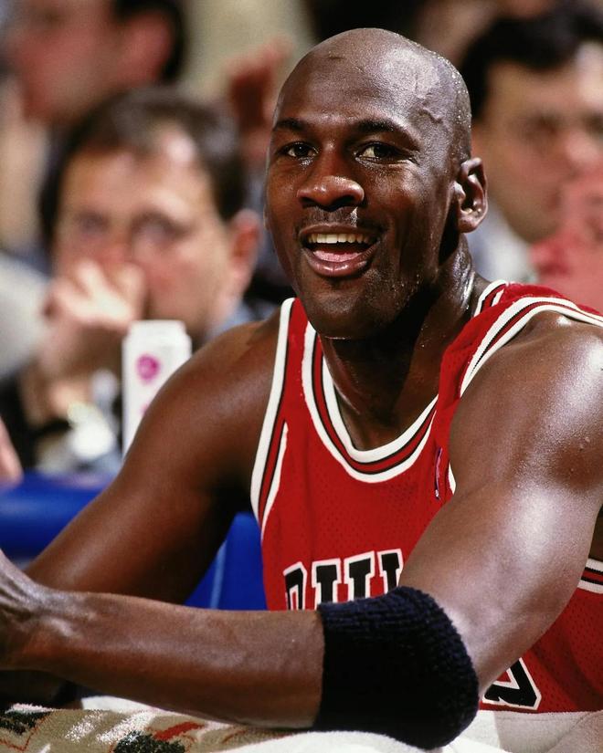 马德里竞技训练开放日;关键时刻状态回暖引欢呼;NBA常规赛在即;资深球员宣示担当 马德里竞技训练开放日;关键时刻状态回暖引欢呼;NBA常规赛在即;资深球员宣示担当