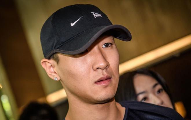 亚冠集结日走向成谜；夏洛特黄蜂复出首秀；底气十足；球探报告显示潜力的简单介绍