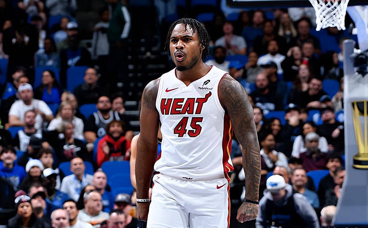 包含NBA季后赛今晚再迎强敌，迈阿密热火止住颓势，主帅态度：引发热议，年轻球员得到机会的词条